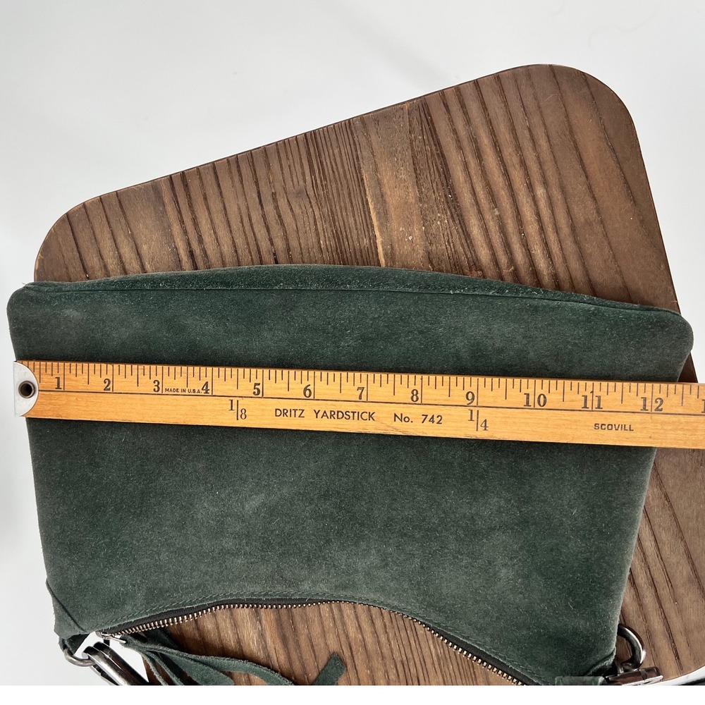 Harbour 2nd Green Suede Crossbody Bag Boho Guitar Strap Tassel Messenger - Picture 8 of 9